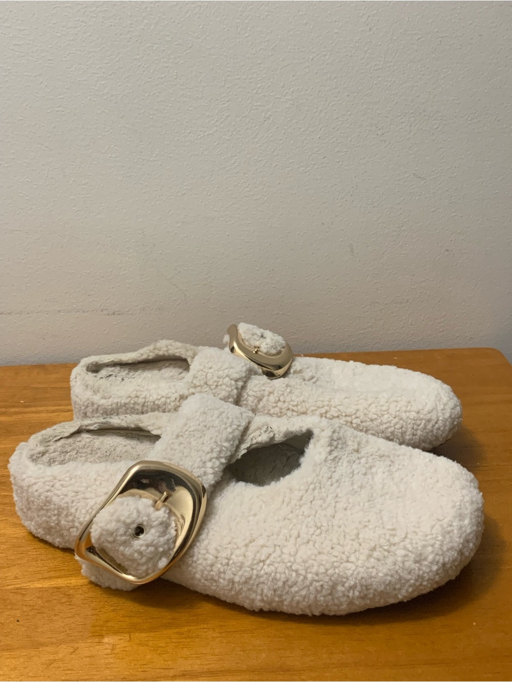 Steve Madden Cloudy Faux Shearling Mules Women’s Size 8.5M Preowned